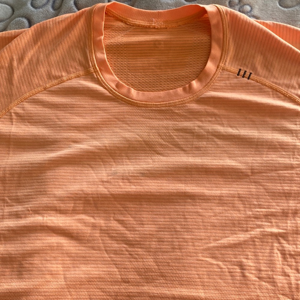 Lululemon Metal Vent